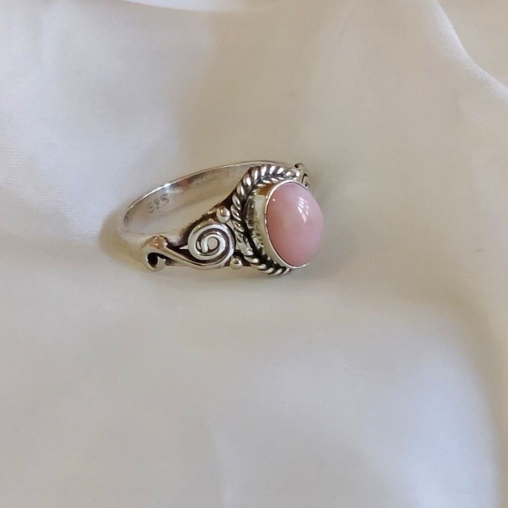 Western Pink Opal Oval Solitaire Swirl Accent Dainty Silver Ring Size 6 New - Picture 3 of 6